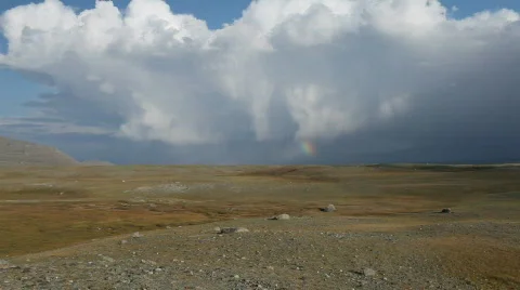 Rainbow in Mongolian Altai 库存影片 832074