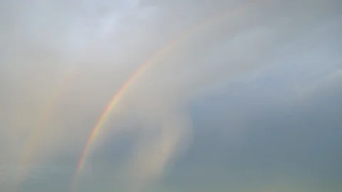 Rainbow in the morning sky 库存影片 113974415