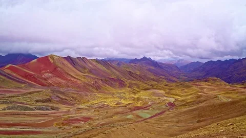 Rainbow Mountains Peru 動画素材 85394022