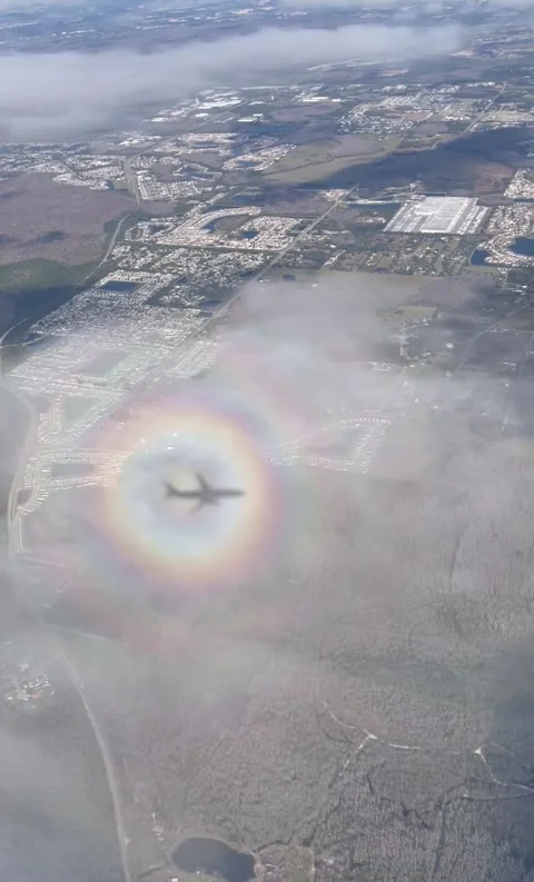 Rainbow Plane Flyover 库存影片 283592892