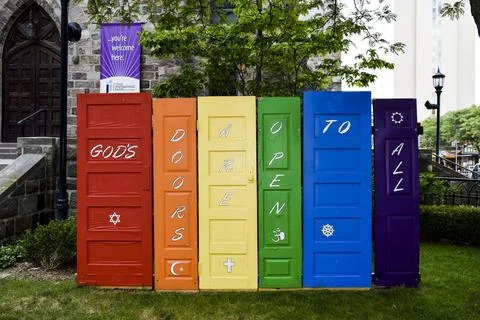 Rainbow shelves Stock-Fotos
