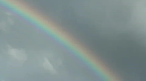 Rainbow timelapse close up against dark sky. Vídeo Stock 856307