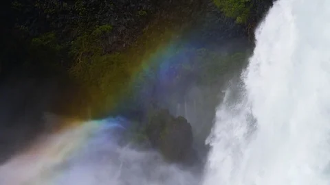 Rainbow in waterfall Stock-Footage 83062187
