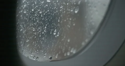 Raindrops on Airplane Window Vidéo 127967098