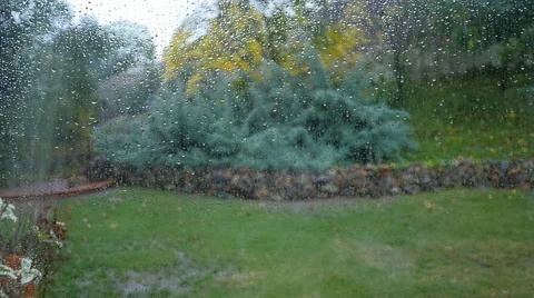 RAINDROPS ON WINDOW DOLLY IN Stock Footage 45204052