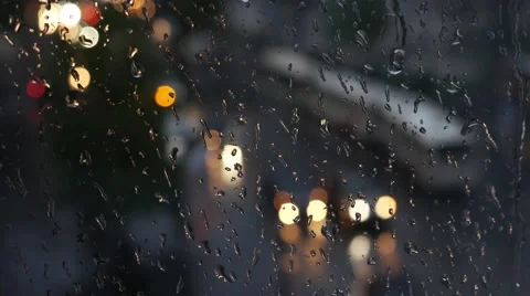 Raindrops on a window 库存影片 62760722