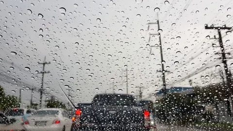 Raining day on the road 動画素材 86888122