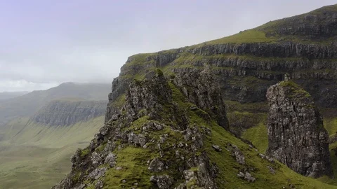 Raining on the mountains Stockbeeldmateriaal 122243092