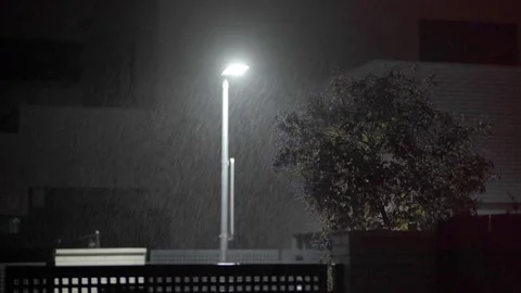 Raining at night 스톡 동영상 221641412
