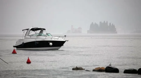 Raining on the sea Stockbeeldmateriaal 41584776