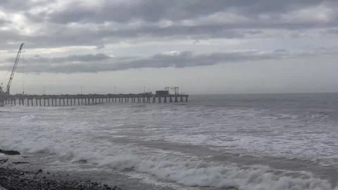 Rains decrease in El Salvador and fishermen stop their work as a precaution, El  库存影片 204147444