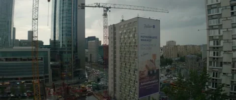 Rainy day in a city Video stock 147410433