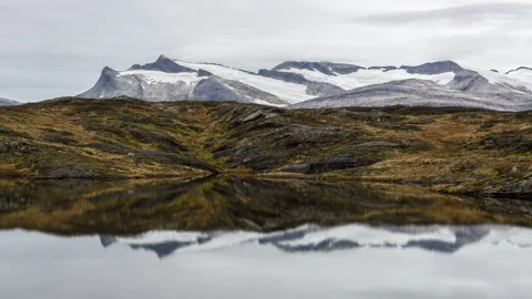 Rainy day in a mountain environment Stock Footage 250460908