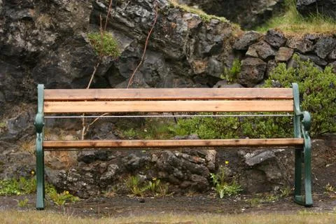 Rainy garden bench Stock-Fotos