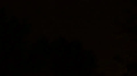 Rainy night , thunder, lightning. 4K UHD Vidéo 64634533