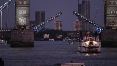 The raised Tower Bridge and a ship Stock-Footage 284995896