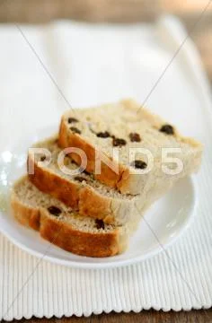 Raisin bread Stock Photos