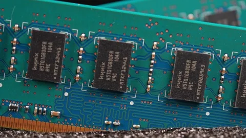 RAM memory module part of computer system hardware. RAM chips in demand for.. 库存影片 330202988