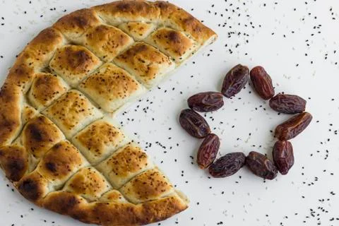 Ramadan Bread,pide and dates shaped crescent and star Foto stock
