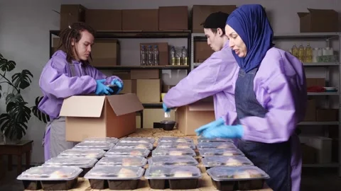 Ramadan Iftar Boxes. Donate program. Muslim Soup Kitchen. Charity Iftar. Zakat Video stock 236357557