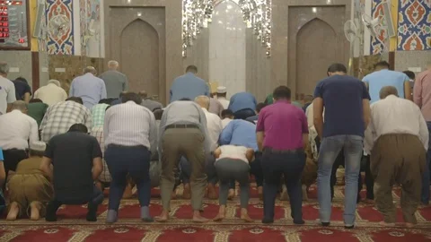 Ramadan Prayers at Jalil Khayat Mosque Video stock 77160004