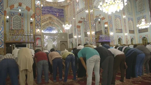 Ramadan Prayers at Jalil Khayat Mosque Stock Footage 77160140