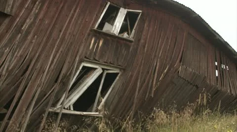A ramshackle barn Stock-Footage 11316164