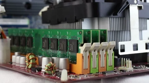 Random access memory installing on a motherboard Vídeos de archivo 59784533