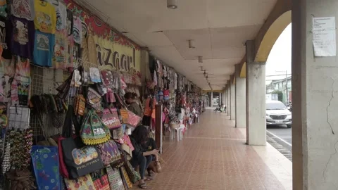 Random moving shots with different thrift shops on the side Stock-Footage 159781851