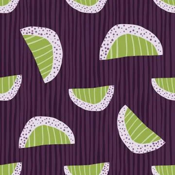 Random seamless abstract slices pattern. Hand drawn fruit shapes in green lig Illustrazione stock