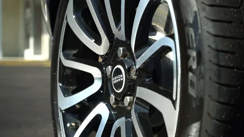 Range Rover logo on wheel Stock Footage 155763025