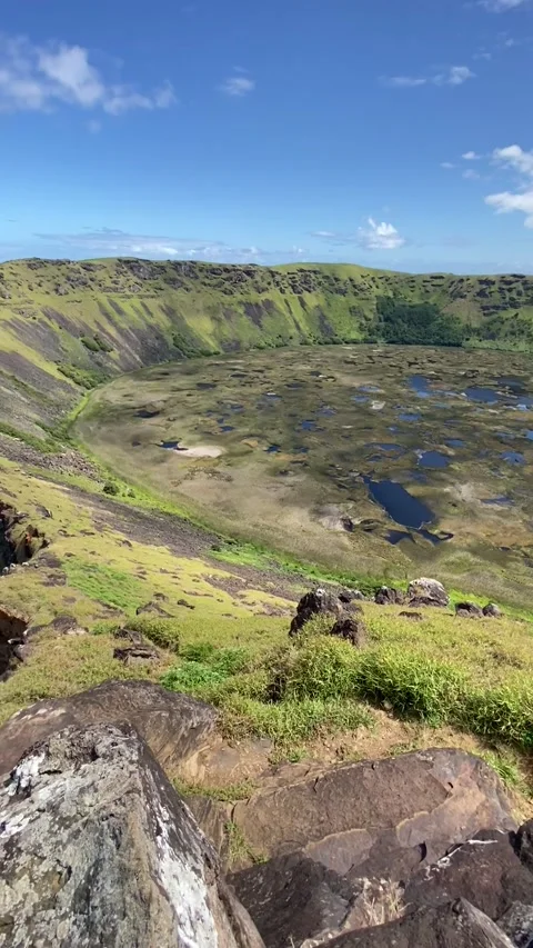 Rano Kau volcano in Easter Island 動画素材 342841569