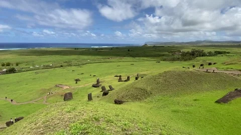 Rano Raraku moais in Easter Island Видео 342838732