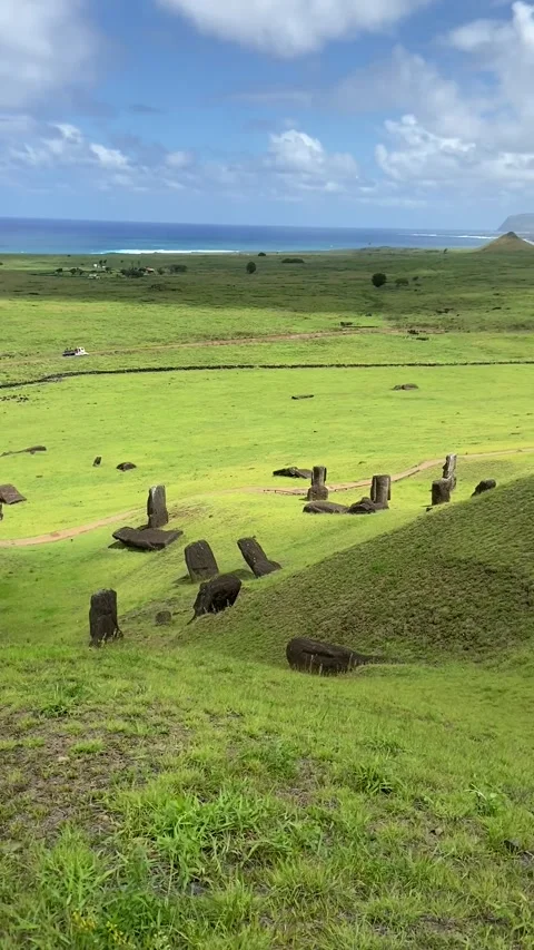 Rano Raraku moais in Easter Island Видео 342838733