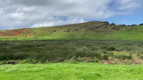 Rano Raraku volcano crater in Easter Island Stockbeeldmateriaal 342838816