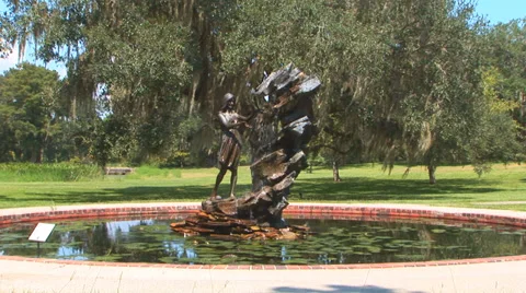 Raphell Fountain Sculpture Loop Video stock 38765984