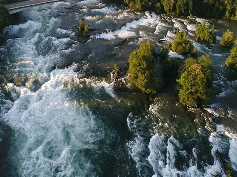Rapids leading up to Niagara Falls 스톡 동영상 77269480