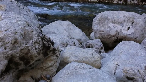 Rapids with rocks in the foreground Stock-Footage 78633454