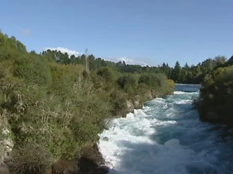 Rapids in wWaikato river - pan + hold Stock Footage 18008412