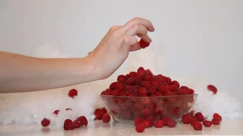 Raspberries Vídeo Stock 11693377