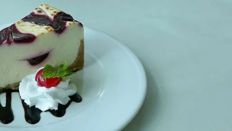 Raspberry Cheese cake Video stock 84035194