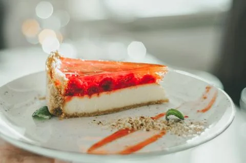 Raspberry Cheesecake on a plate Foto stock