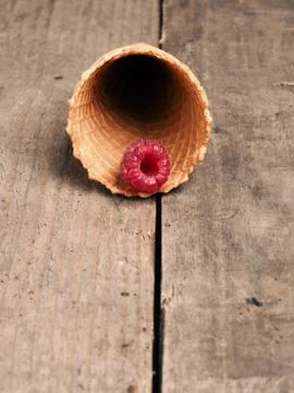 Raspberry in an icecream conce Foto stock