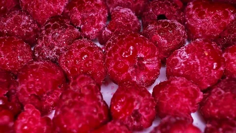 Raspberry raspberries on rotating plate seamless looping hd background cover Video stock 107615821