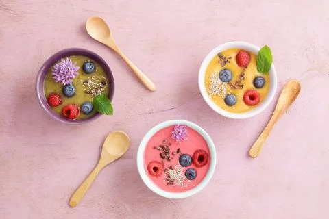 Raspberry smoothie bowl Foto stock