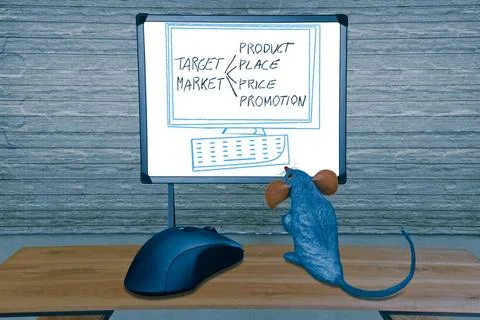 Rat watching Computer Screen with mouse, Concept Rat watching Computer Scr... Stockfoto's