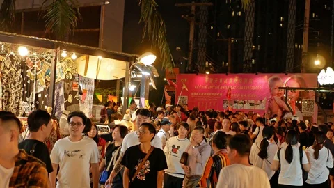 Ratchada Rot Fai Train Night Market,Bangkok Thailand. 動画素材 119990711