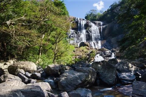 Rathna Ella, at 111 feet, is the 10th highest waterfall in Sri Lanka Stock Photos