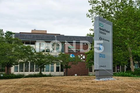 Ratingen, Germany July 14. 2019: Hewlett Packard Enterprise HP sign post at t Stock Photos