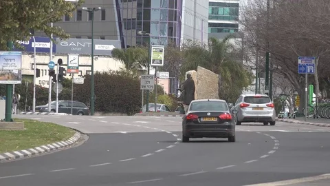 Raul valeberg statue in Raul Valenberg street Stock Footage 105604634